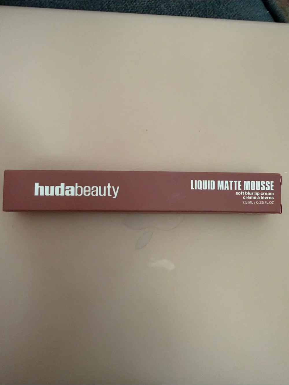 HUDA BEAUTY Liquid Matte Mousse - Bombshell Pinky Brown